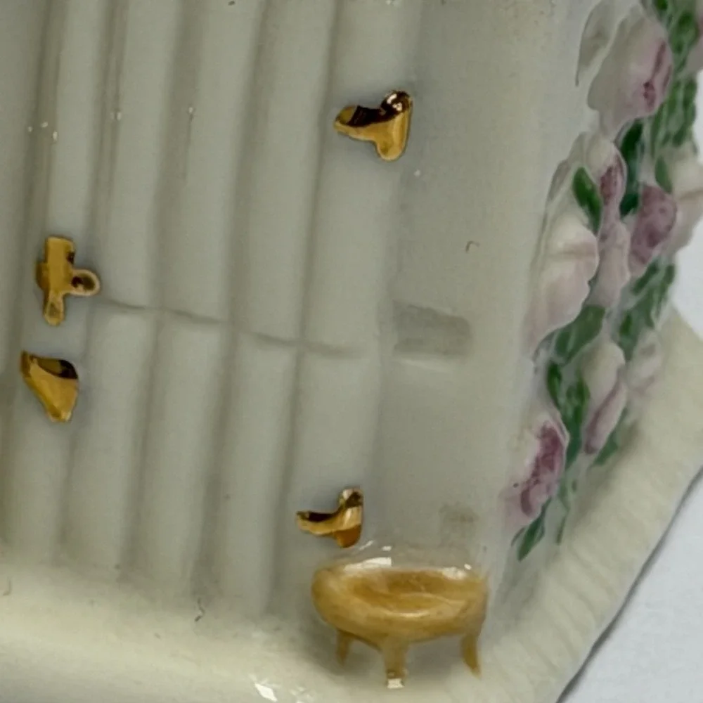 Vintage 2003 Lenox Irish Blessing Cottage Salt & Pepper Shakers Fine China‎